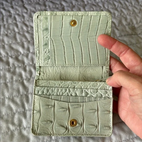 Brahmin Light Green Crocodile Embossed Card Holder - Picture 3 of 5
